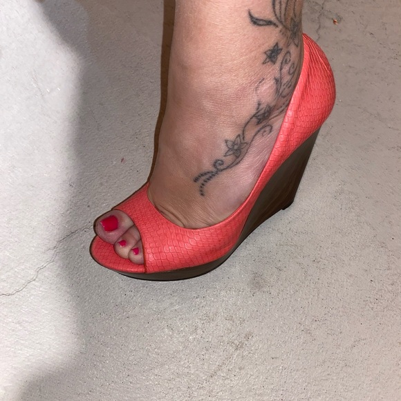 Summer coral wedge shoes - Picture 4 of 9